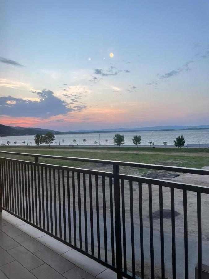 Sun And River Apartments Golubac Esterno foto
