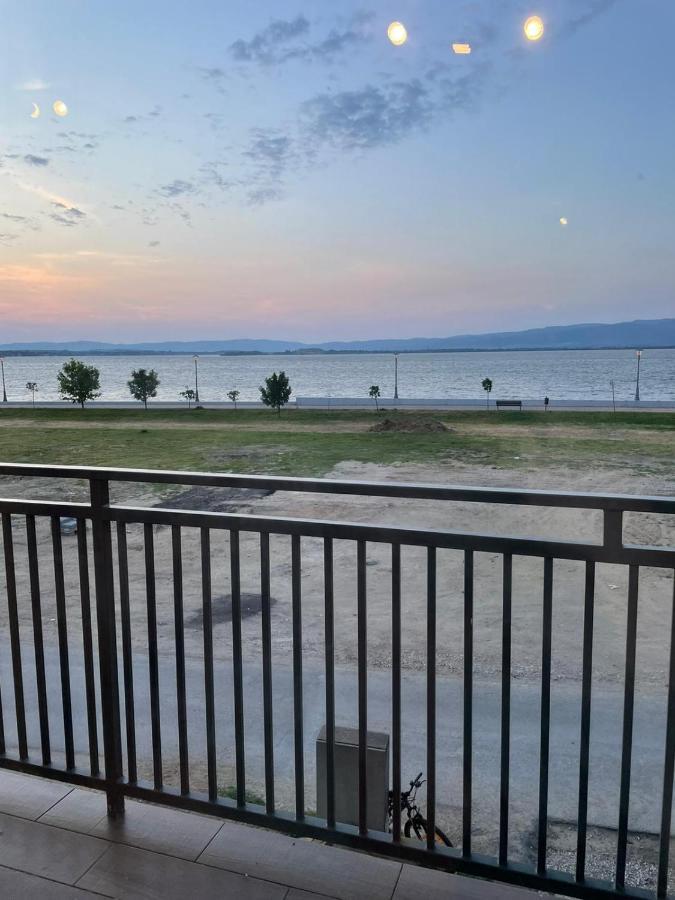 Sun And River Apartments Golubac Esterno foto