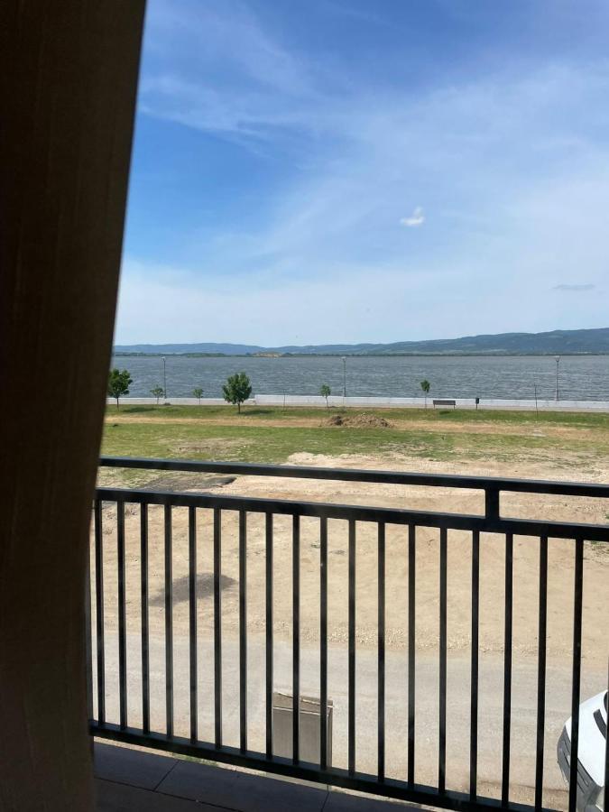 Sun And River Apartments Golubac Esterno foto