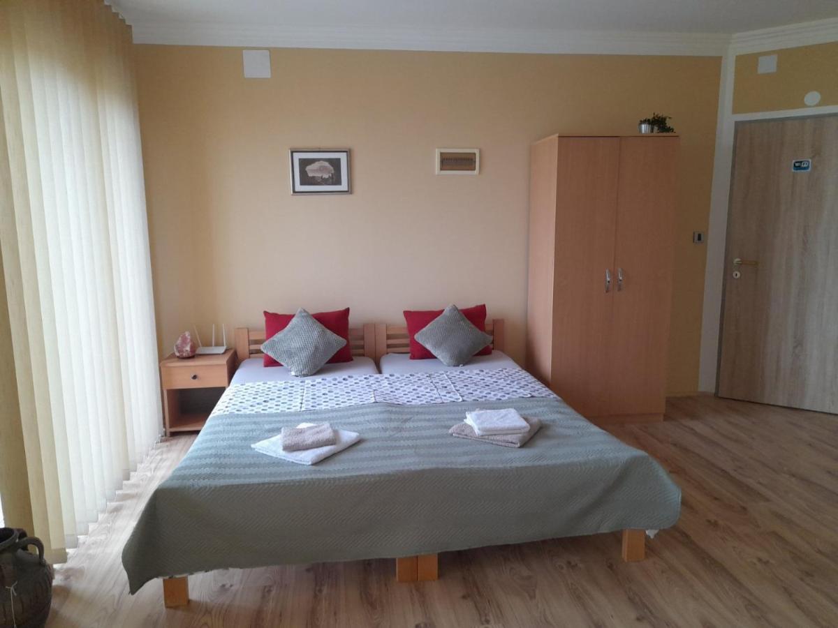 Sun And River Apartments Golubac Esterno foto