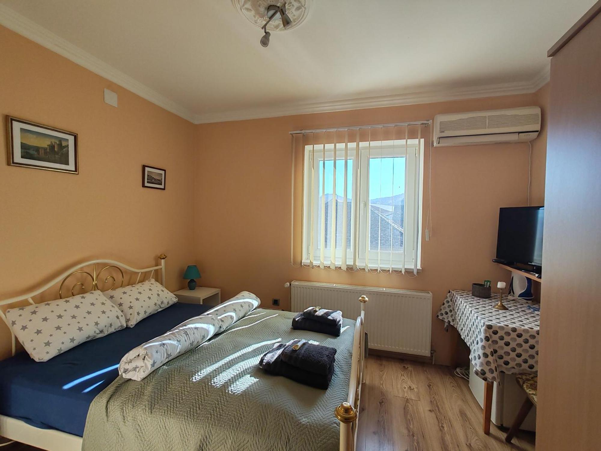 Sun And River Apartments Golubac Esterno foto